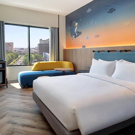 Hotel Ibis Styles Semarang Simpang Lima Exteriér fotografie