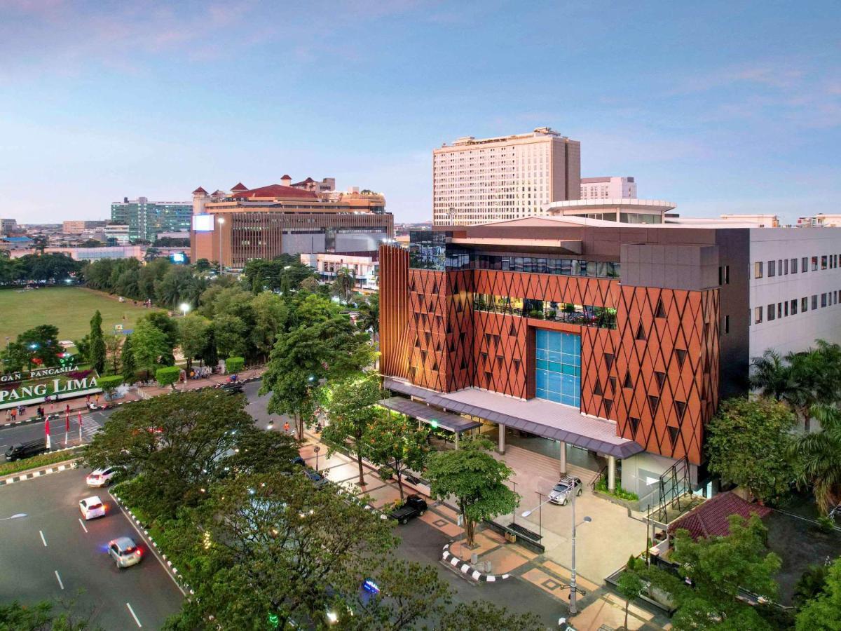 Hotel Ibis Styles Semarang Simpang Lima Exteriér fotografie