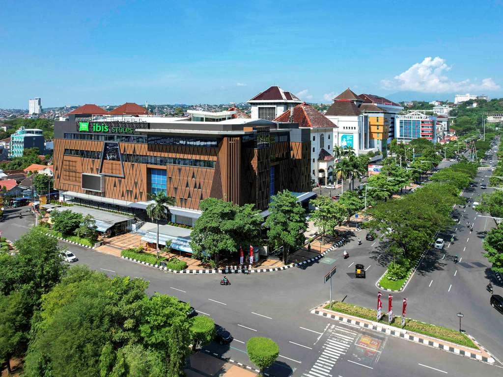 Hotel Ibis Styles Semarang Simpang Lima Exteriér fotografie